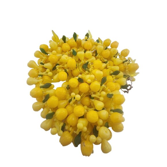 Fun and Fabulous Vintage Plastic Fruit Salad Necklace (A4620) - Picture 4 of 5